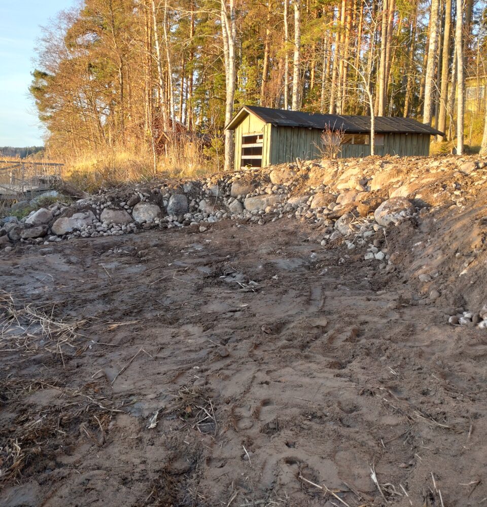 Rannan ruoppaus Salo – lietteen ja hiekan poisto